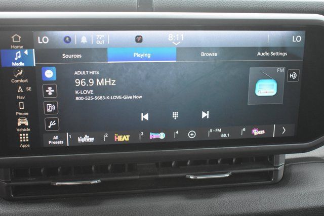 Used 2025 Jeep Gladiator Sport AWD/4WD image 23