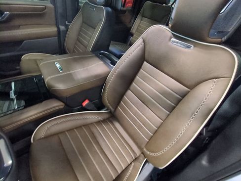 Used 2026 GMC Yukon XL Denali Ultimate image 11