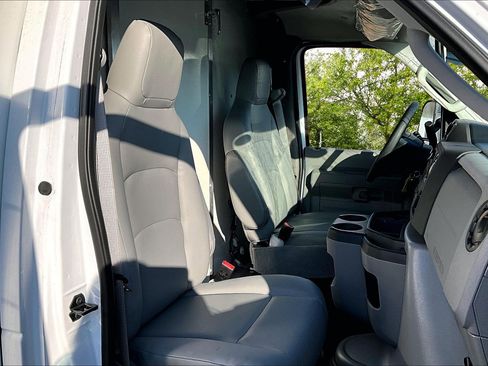 New 2026 Ford E-450 and Econoline 450 Super Duty w/ Power Equipment Group image 8