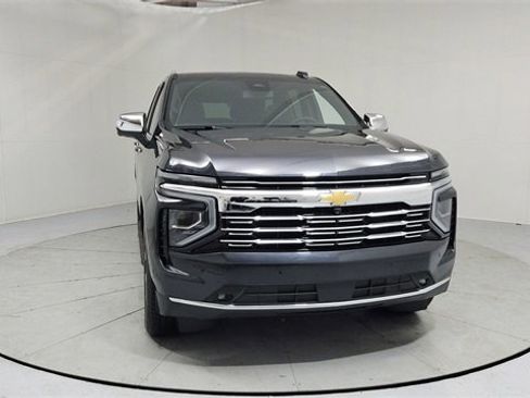 Used 2025 Chevrolet Tahoe Premier image 8