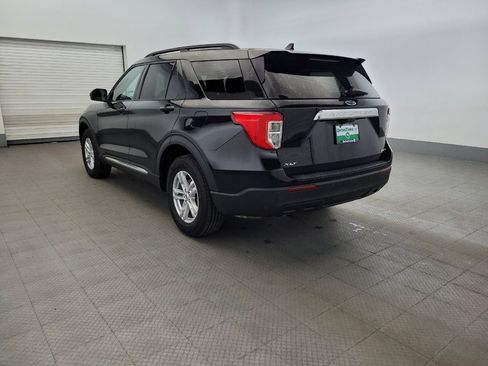 Used 2021 Ford Explorer XLT AWD/4WD image 5