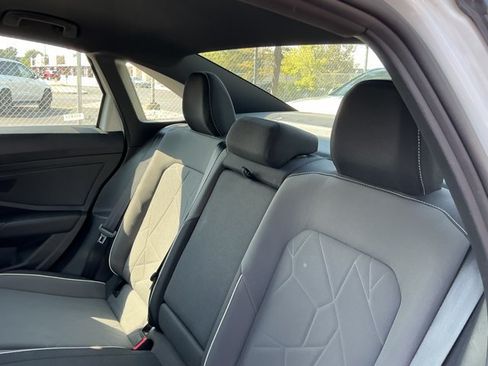 Used 2025 Volkswagen Jetta Sport FWD image 14