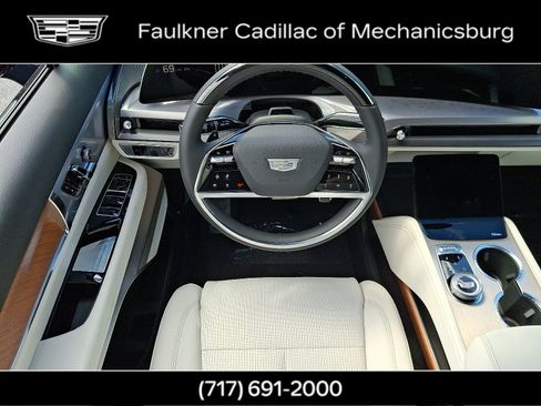 New 2026 Cadillac Vistiq Luxury w/ LPO, Floor Liner Package AWD/4WD image 16