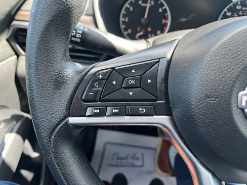 Used 2025 Nissan Altima 2.5 SV FWD image 23