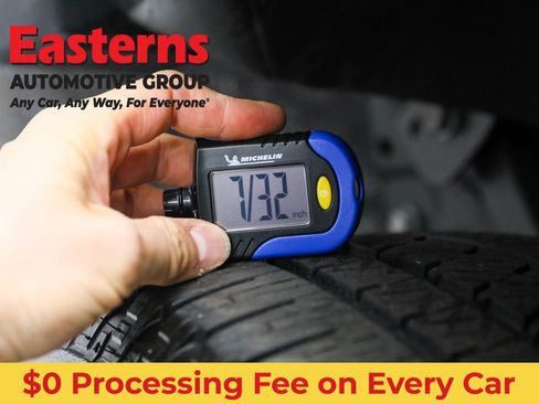 Used 2021 Jeep Wrangler Unlimited Sahara w/ Cold Weather Group AWD/4WD image 27