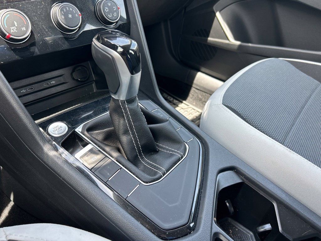 Certified 2025 Volkswagen Taos S FWD image 34