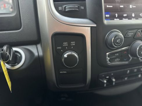 Used 2018 RAM 2500 Big Horn image 28