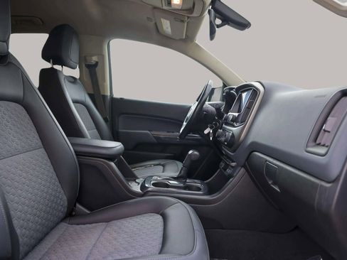 Used 2021 Chevrolet Colorado Z71 w/ Z71 Midnight Edition image 31