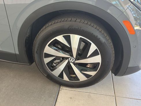 Certified 2023 Volkswagen ID.4 Pro RWD image 10