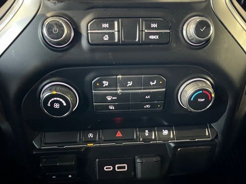 Used 2019 Chevrolet Silverado 1500 LT image 32