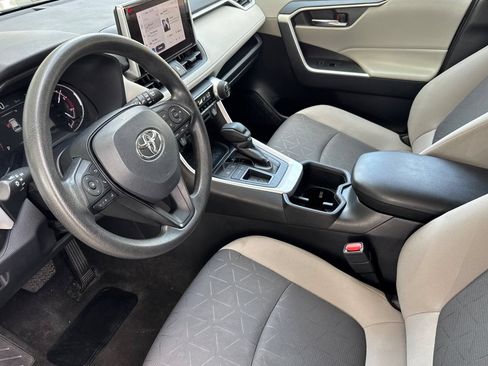 Used 2024 Toyota RAV4 XLE FWD image 9
