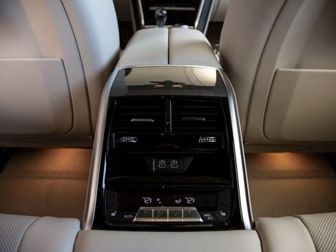 Used 2025 BMW 840i w/ M Sport Professional Package image 25