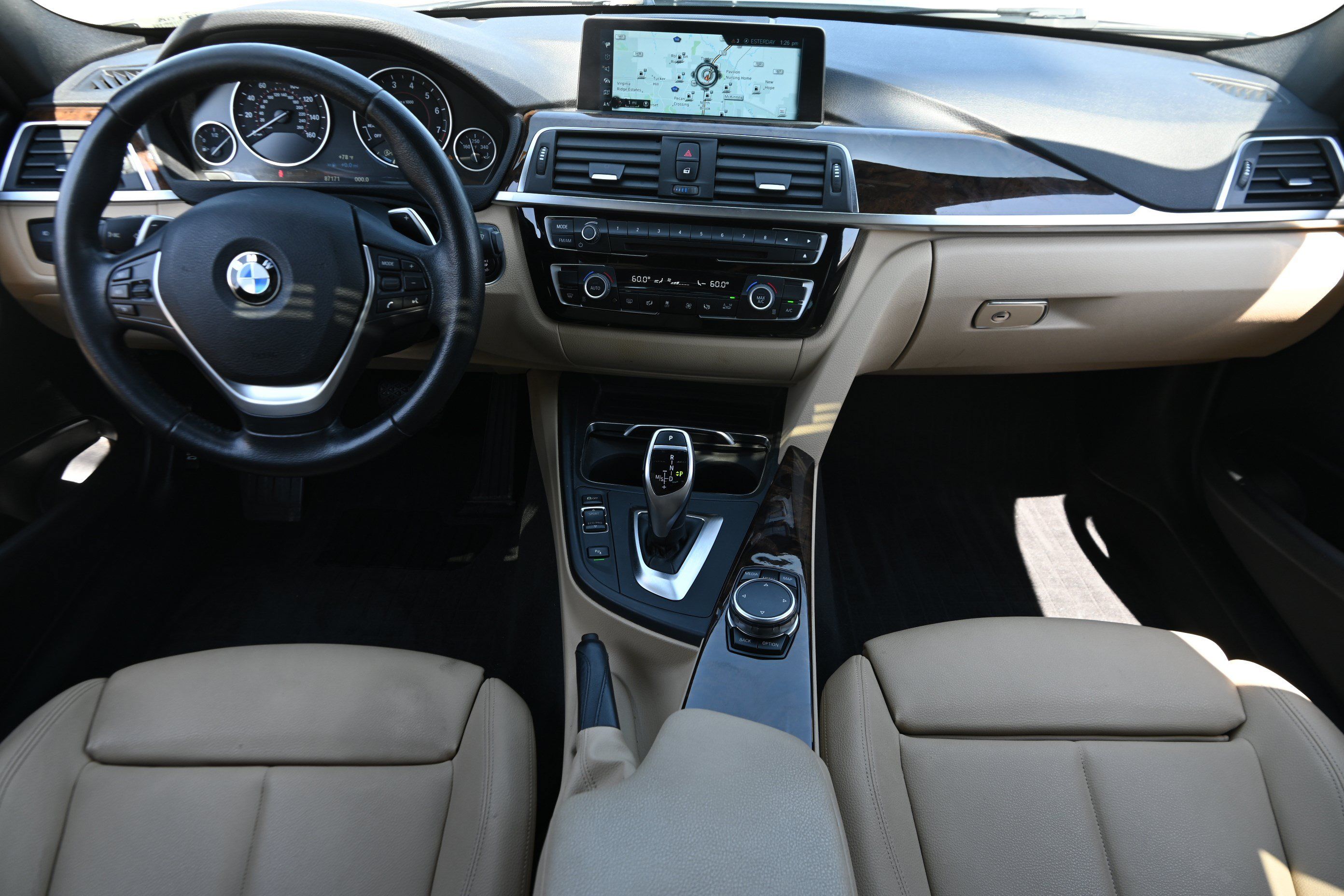 Used 2017 BMW 330i Sedan RWD image 13