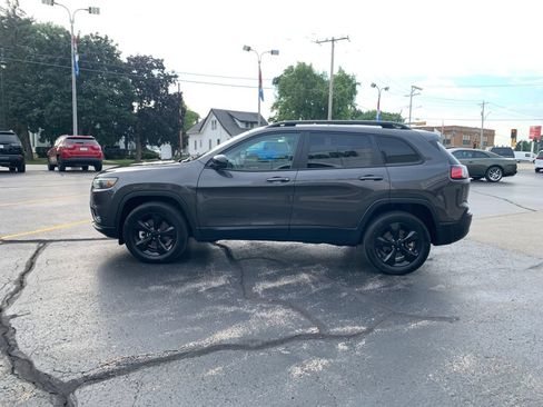 Used 2023 Jeep Cherokee Altitude Lux w/ Lux Elite Package AWD/4WD image 4