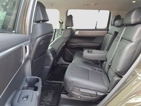 Used 2025 Hyundai Santa Fe SEL FWD image 16