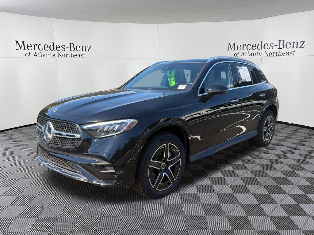 Used 2026 Mercedes-Benz GLC 300 image 3