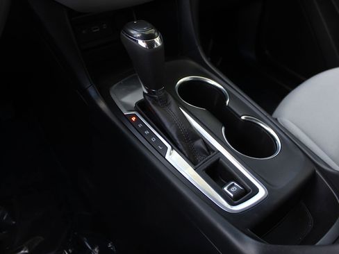 Used 2020 Chevrolet Equinox LS w/ LS Convenience Package FWD image 19