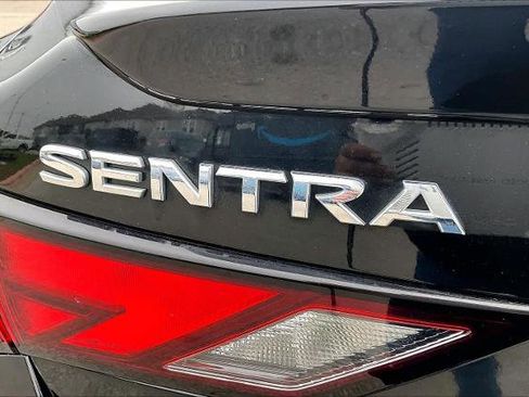 Certified 2022 Nissan Sentra SR w/ SR Premium Package image 9