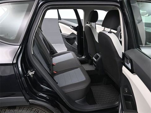 Certified 2025 Volkswagen Taos S image 30