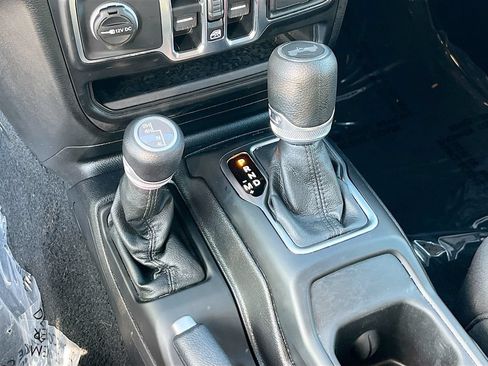 Used 2021 Jeep Wrangler Unlimited Sport AWD/4WD image 26