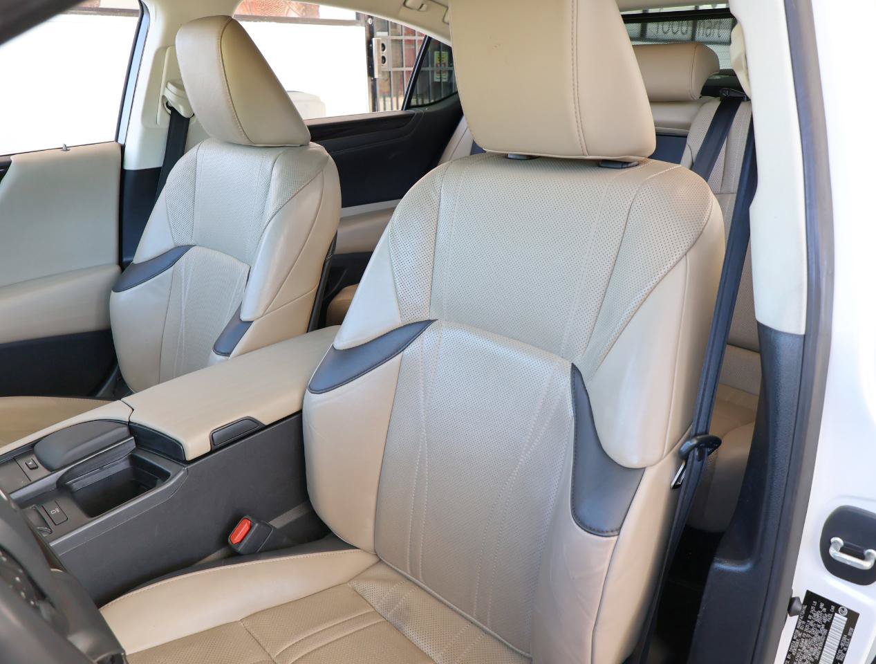 Used 2019 Lexus ES 350 w/ Accessory Package 2 FWD image 20