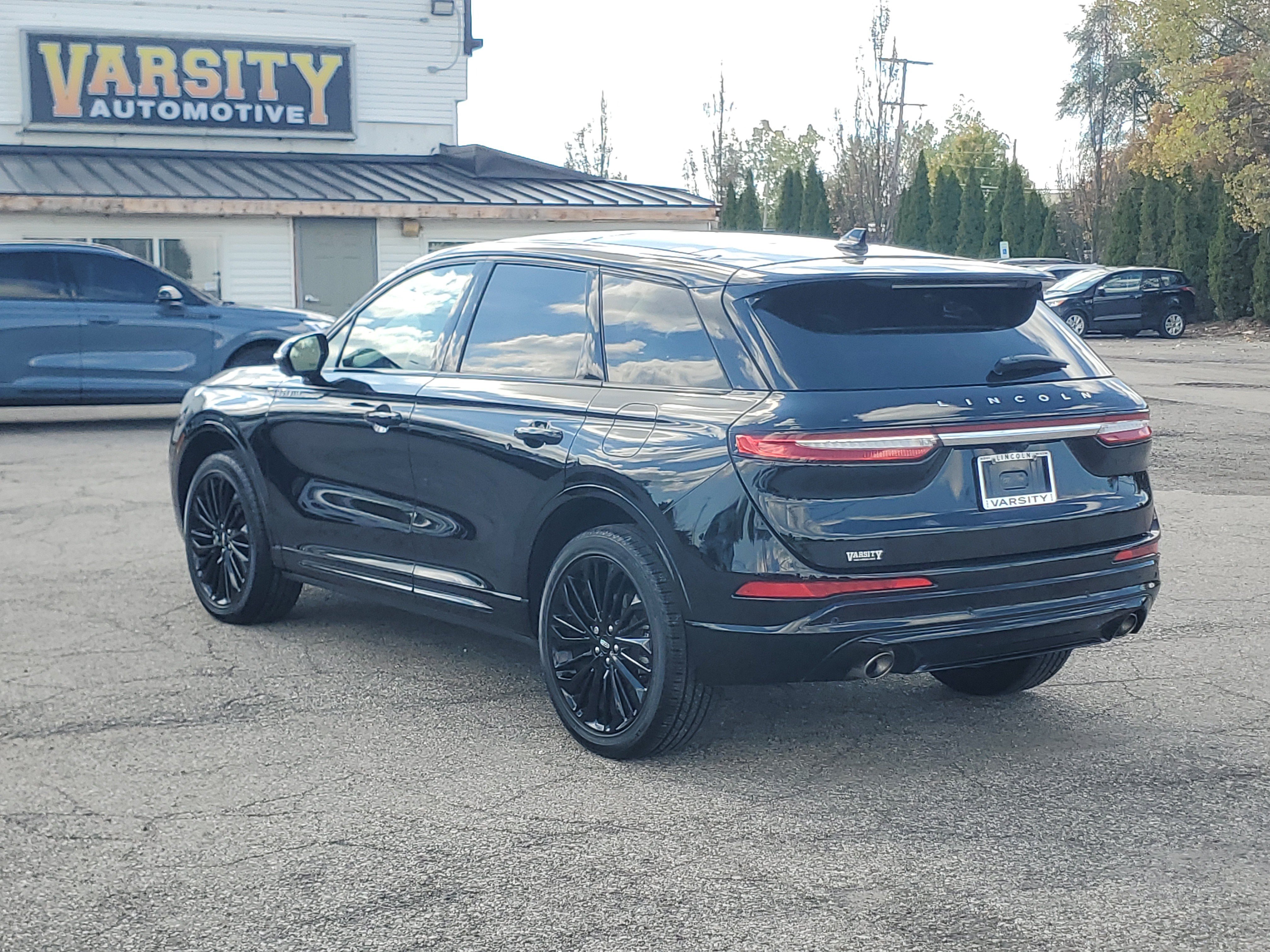 Certified 2024 Lincoln Corsair AWD w/ Equipment Group 101A image 4