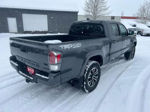 Used 2023 Toyota Tacoma TRD Sport w/ Black Out Package (TMS) image 5