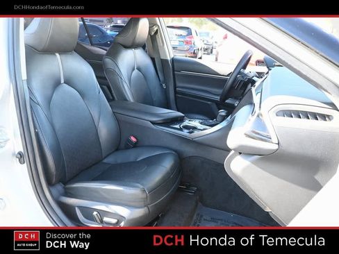 Used 2020 Toyota Camry XSE image 22