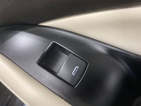 Used 2023 Buick Enclave Essence w/ LPO, Floor Liner Package AWD/4WD image 15