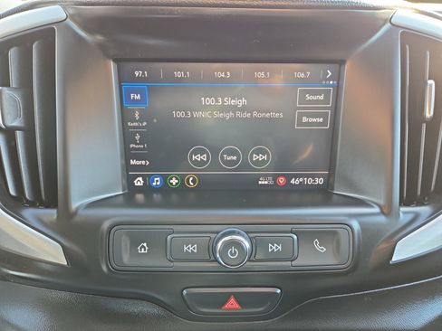 Used 2021 GMC Terrain SLE w/ Driver Convenience Package image 18