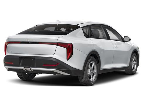New 2026 Kia K4 FWD image 2