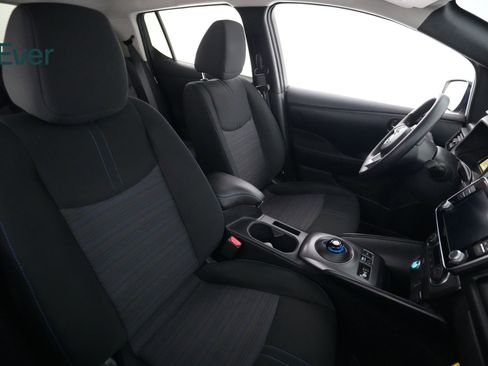Used 2025 Nissan Leaf S FWD image 23