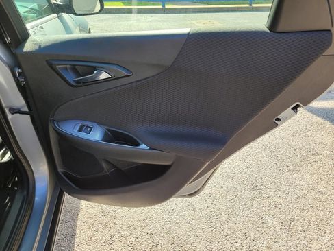 Used 2025 Chevrolet Malibu LT FWD image 10