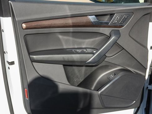 Certified 2023 Audi Q5 2.0T Premium w/ Convenience Package image 19