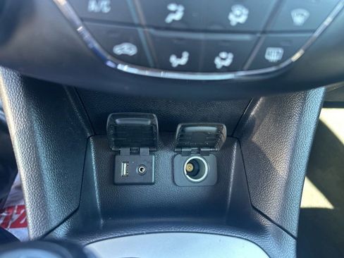 Used 2018 Chevrolet Cruze LS image 25