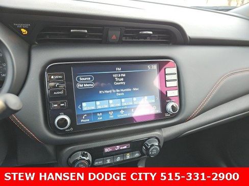 Used 2024 Nissan Kicks SR image 24