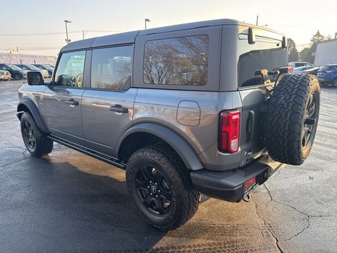 New 2025 Ford Bronco Big Bend w/ Black Diamond Package image 3