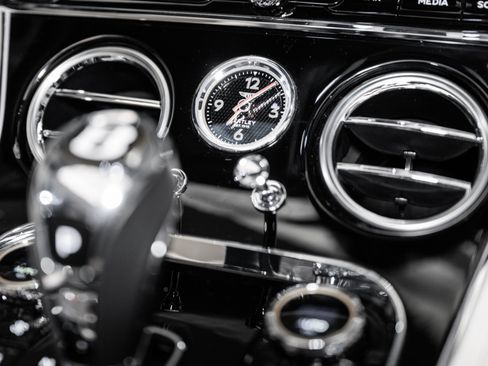 Certified 2020 Bentley Continental GT V8 AWD/4WD image 35