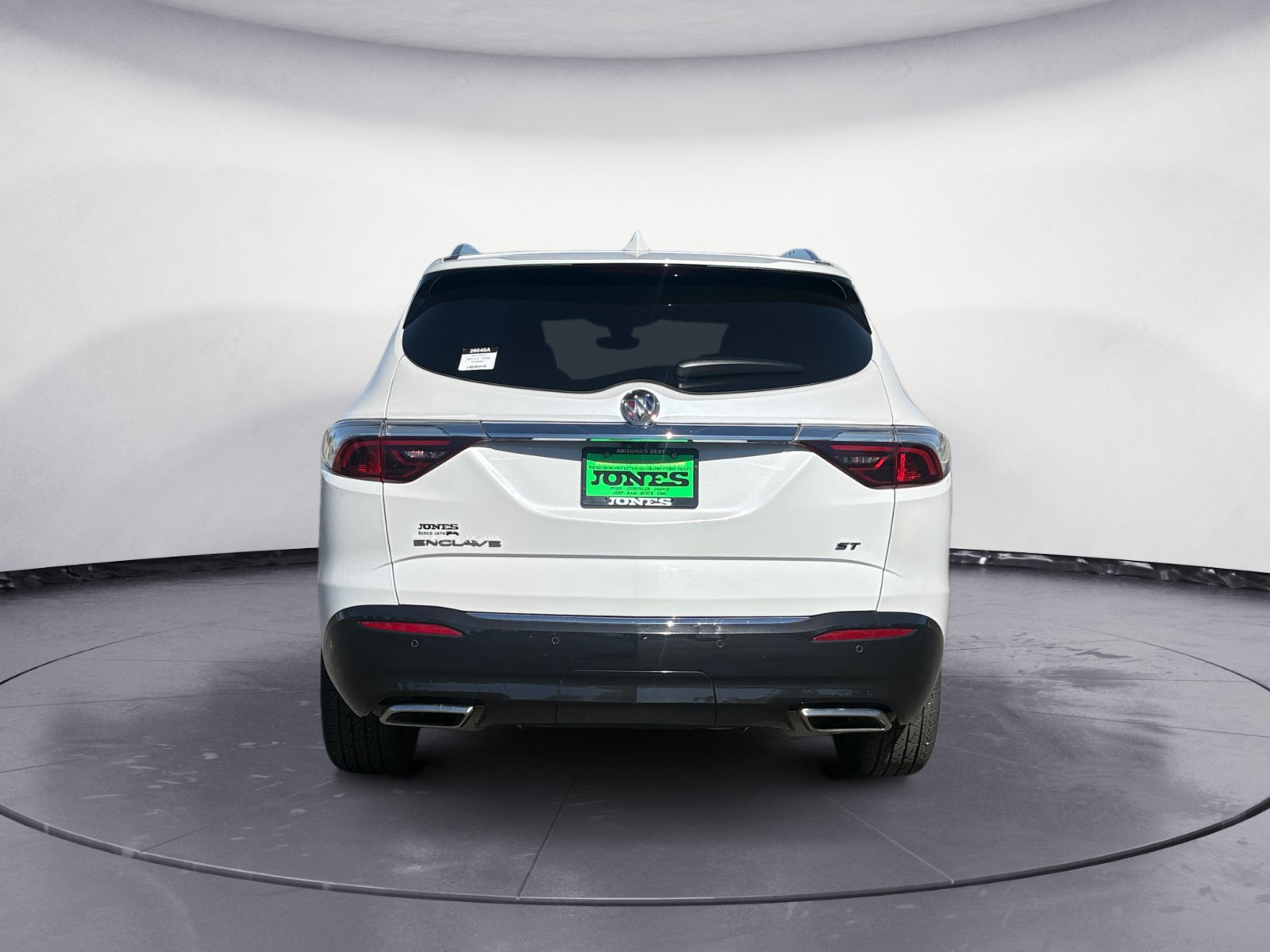 Used 2024 Buick Enclave Essence w/ Sport Touring Edition FWD image 5
