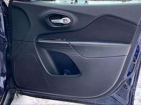 Used 2016 Jeep Cherokee Sport w/ Cold Weather Group image 24