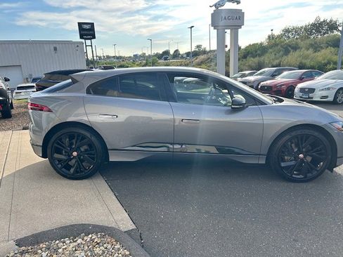Used 2023 Jaguar I-PACE HSE image 8