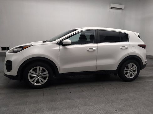 Used 2019 Kia Sportage LX FWD image 2