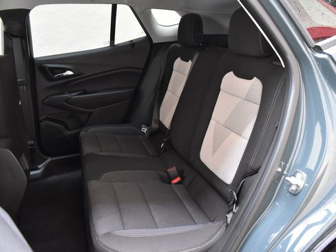 Used 2026 Chevrolet Trax LS w/ LS Convenience Package FWD image 17