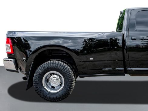 Used 2023 RAM 3500 Tradesman image 6