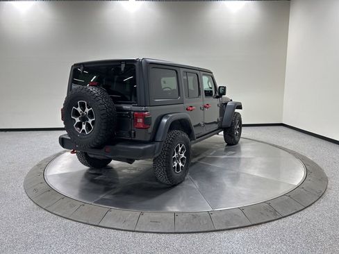 Used 2022 Jeep Wrangler Unlimited Rubicon w/ Dual Top Group AWD/4WD image 7