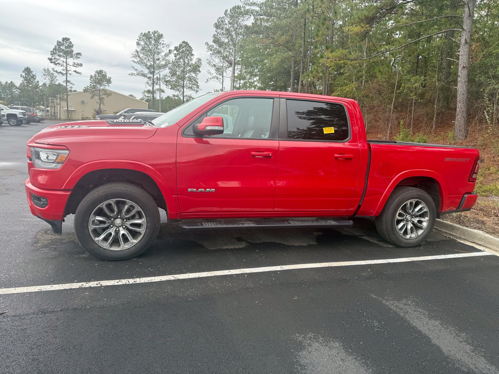 Used 2020 RAM 1500 Laramie w/ Sport Appearance Package AWD/4WD image 4