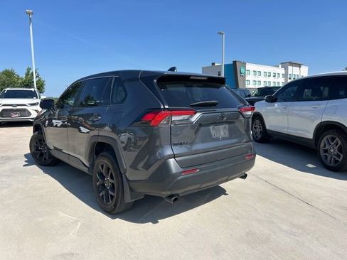 Used 2023 Toyota RAV4 LE FWD image 5