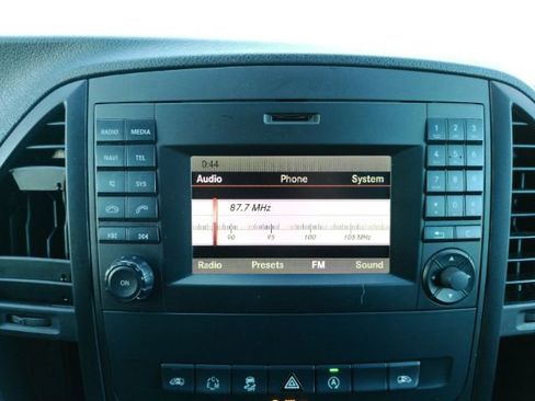 Used 2019 Mercedes-Benz Metris Passenger image 12