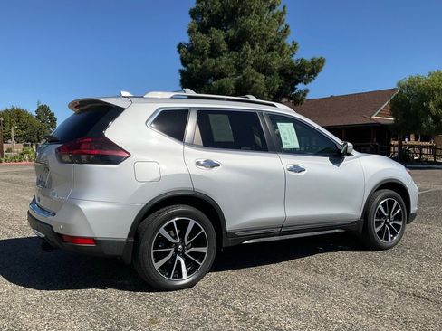 Used 2020 Nissan Rogue SL w/ Premium Package image 65