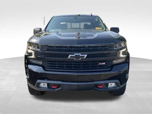 Used 2021 Chevrolet Silverado 1500 LT Trail Boss w/ Convenience Package II AWD/4WD image 2